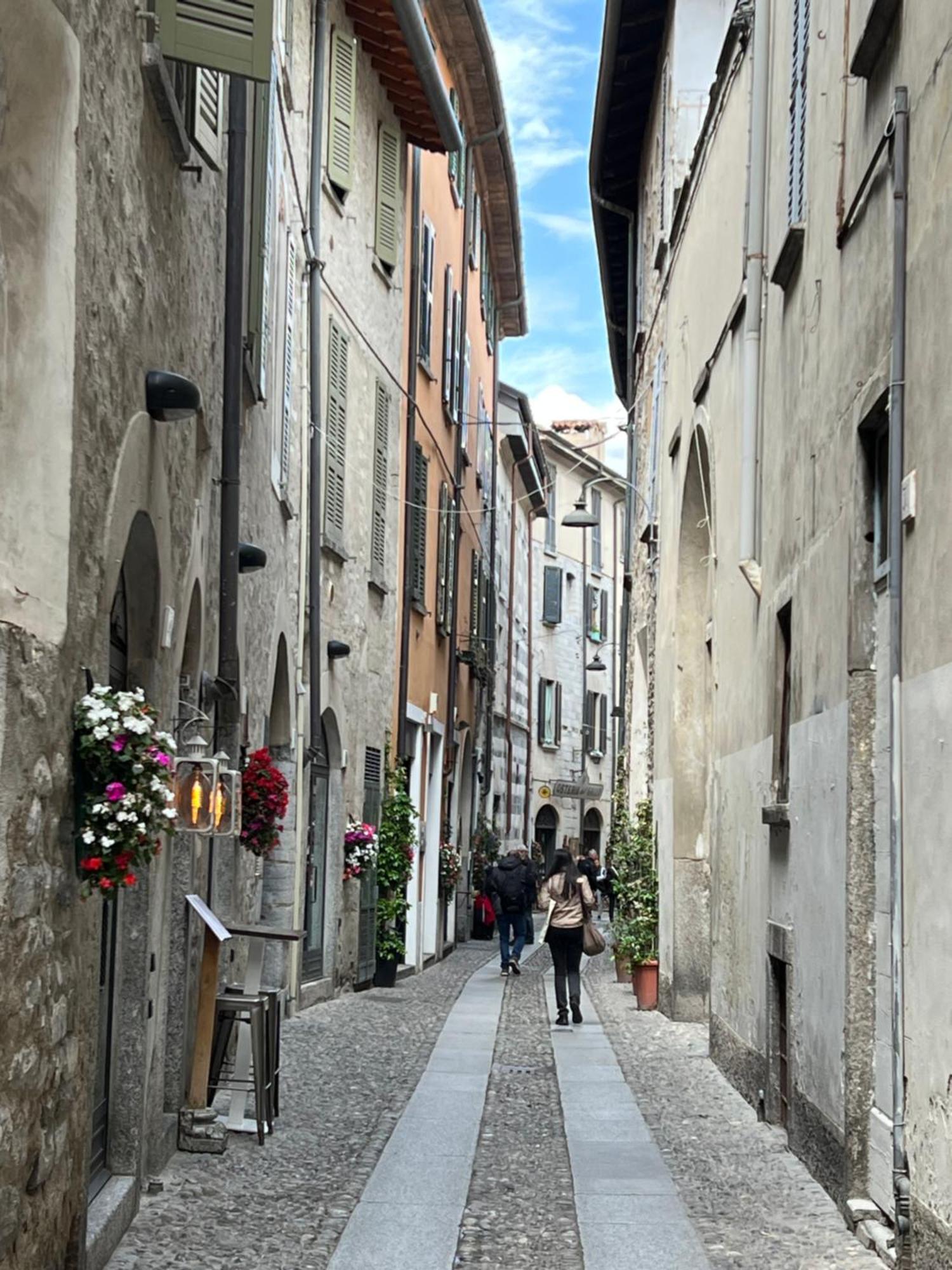 Appartement Blue Sapphire Como Cozy Flat In Center Of City Extérieur photo